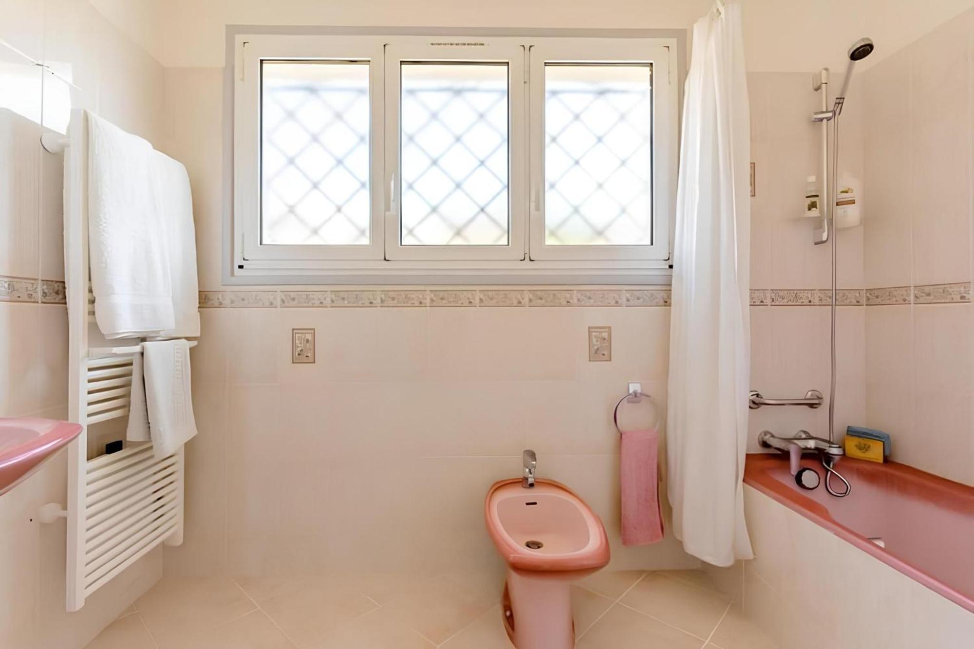 Echauguette, Et Toilette Privee Maison Partagee Avec La Proprietaire *